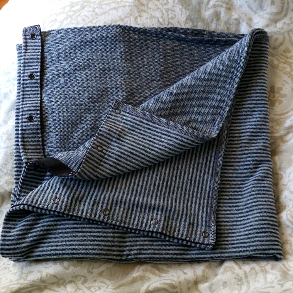 Lululemon Vinyasa scarf -customizable with snaps